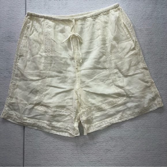 Free People Beach Shorts Embroidered Lace Drawstring Ivory Oversized Short Small - Picture 1 of 12